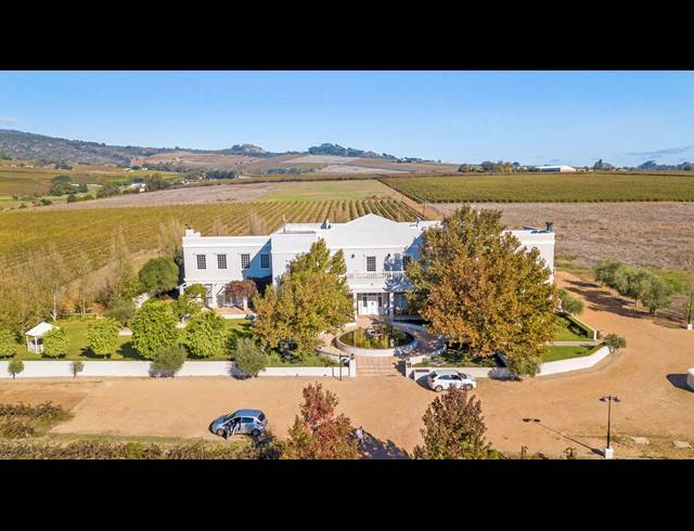 M² FARM FOR SALE IN PAARL NORTH